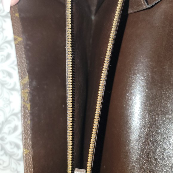 Louis Vuitton Vintage Bifold Long Wallet - 841 - Picture 14 of 15